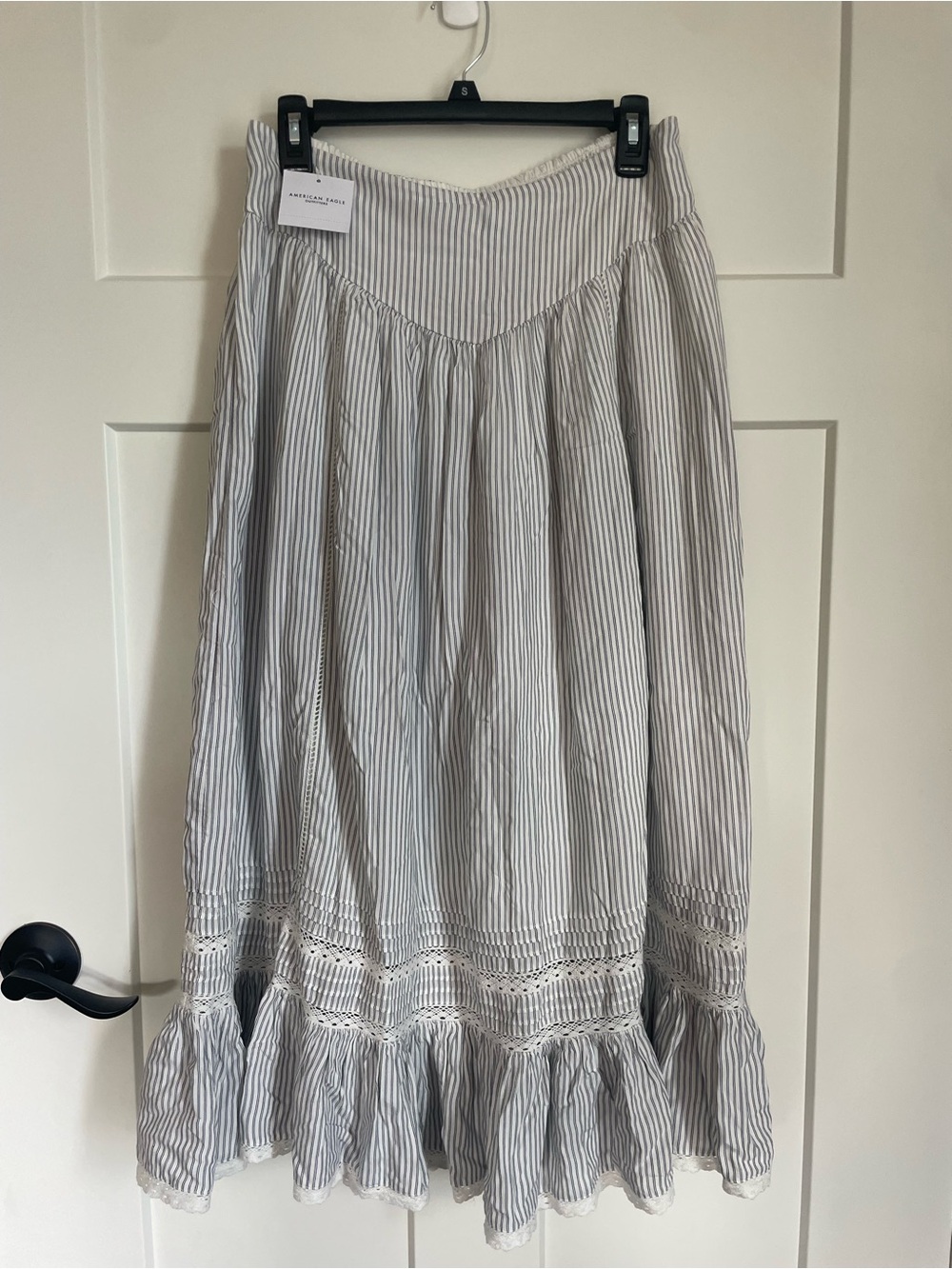NWT American Eagle V-Shape Drop-Waist Maxi Skirt Sz M